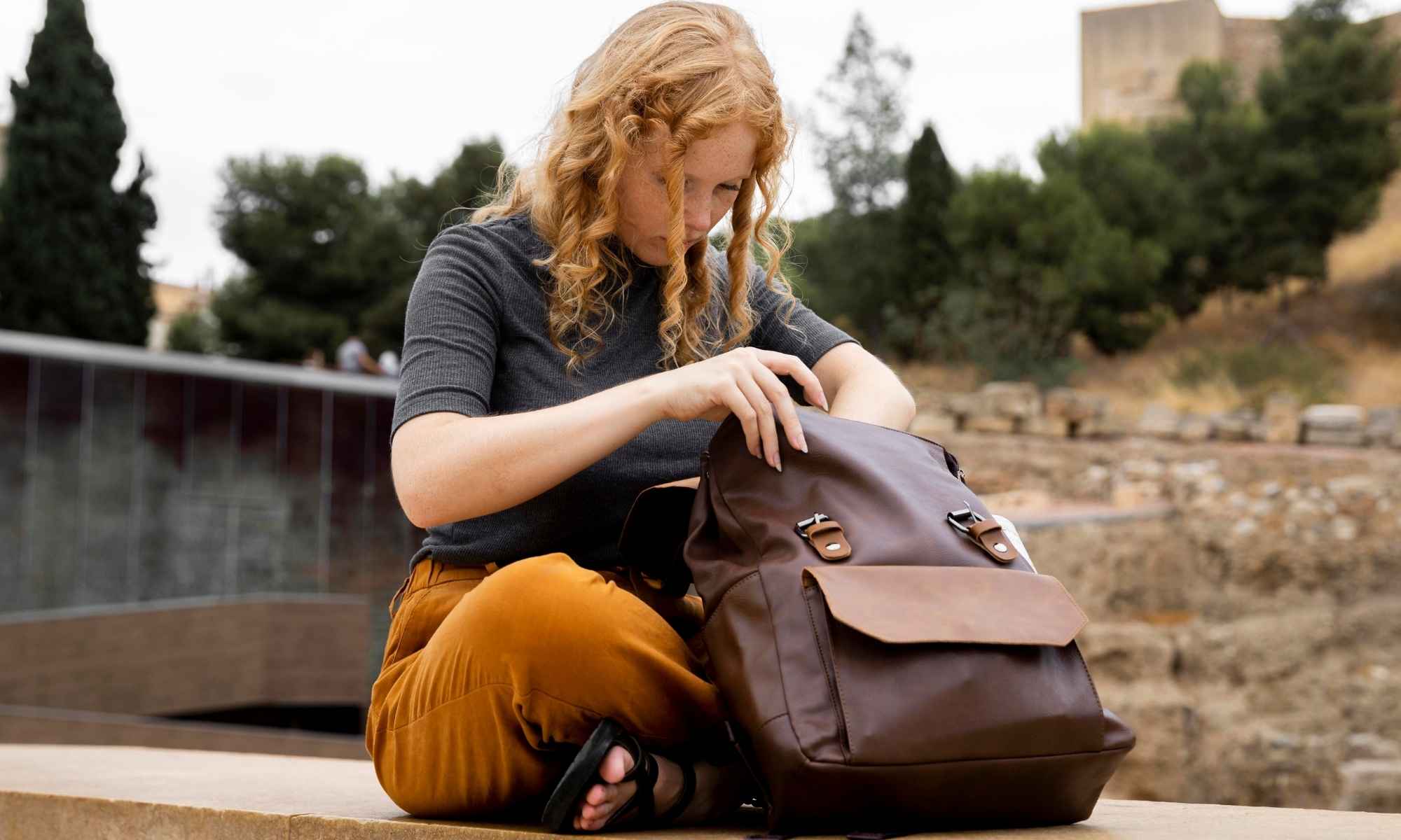 10 Must-Have Leather Bags for Everyday Use